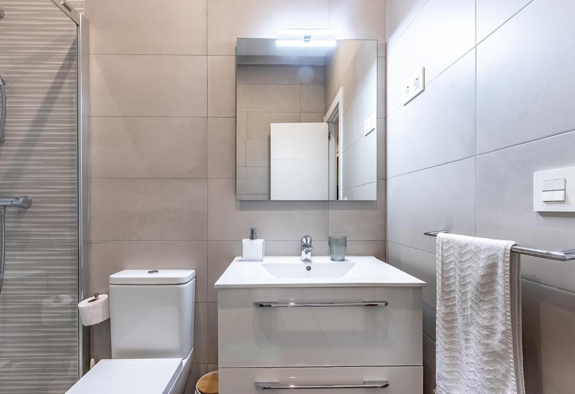 Homeloving Apartment Bilbao Centre With Parking מראה חיצוני תמונה